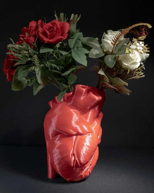 Realistic Heart vase